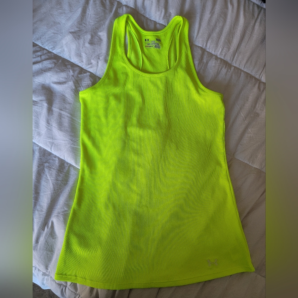Womens Under Armour workout tank
